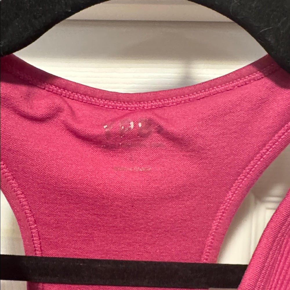 A&F YPB seamless tank top - Picture 4 of 5